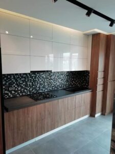 1816-აკრილი-ლამინატი-225x300